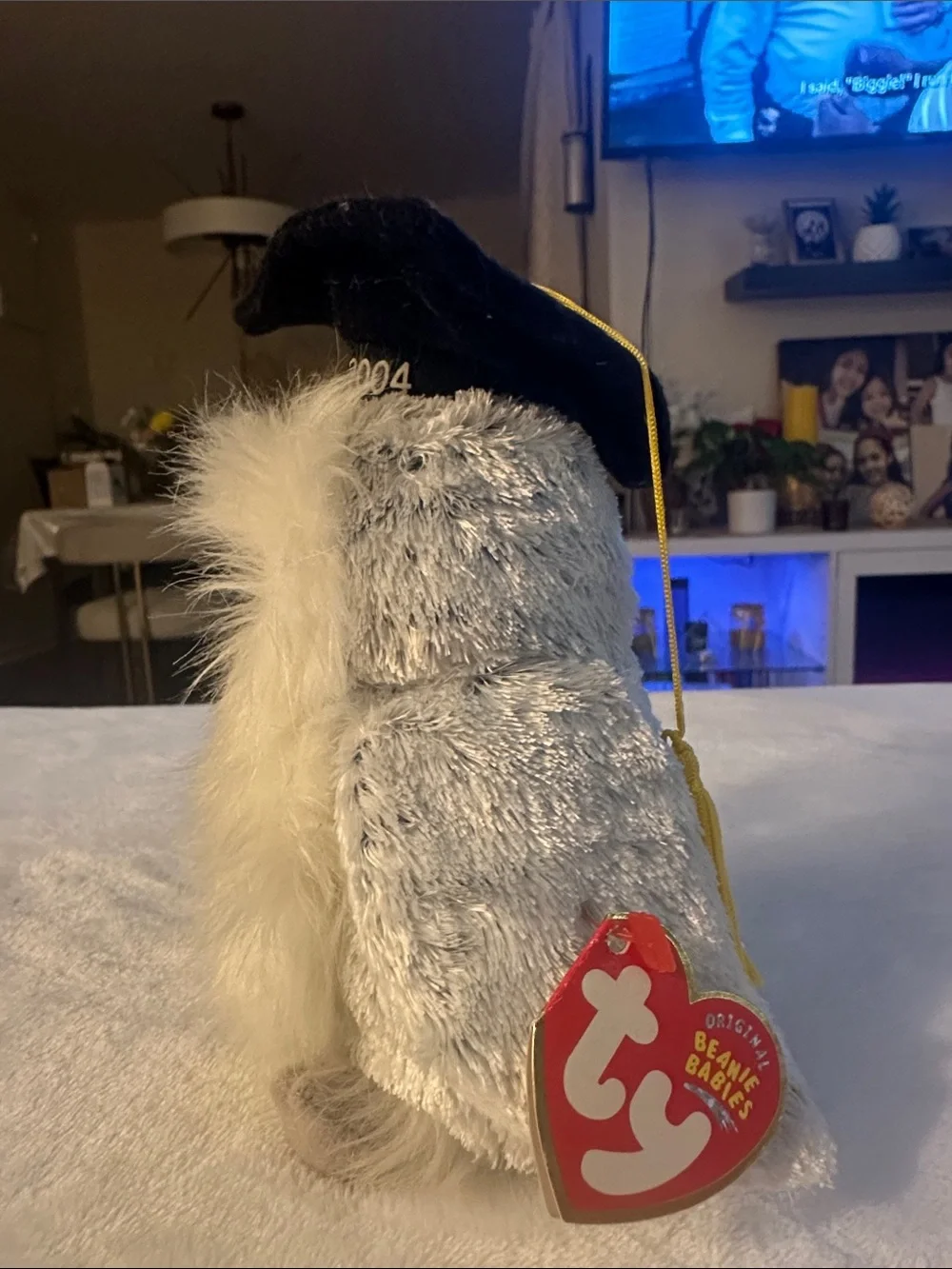 Ty White Plush Graduation Owl with Black Cap and Yellow Tassel beanie collection